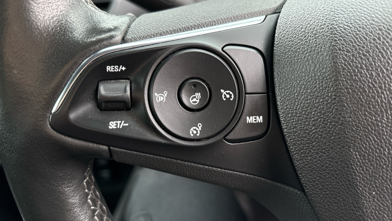 Vauxhall Crossland 1.2 Turbo Ultimate 5dr Petrol Hatchback